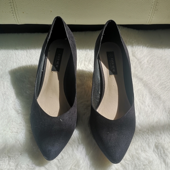 Evernew Melbourne Velvet Stella Mid Point Heel - Picture 2 of 6